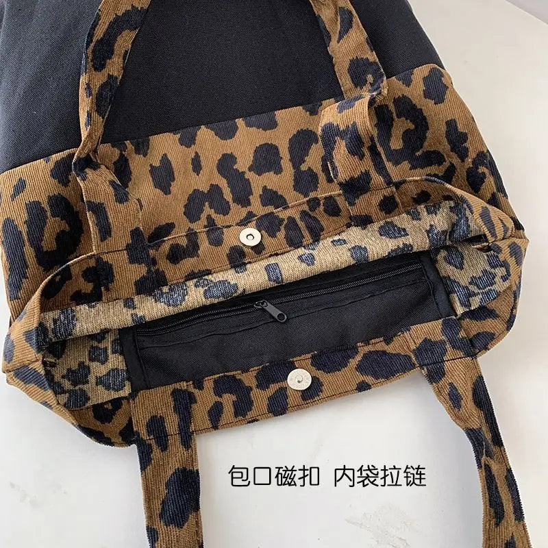 Modische und langlebige Canvas Schultertasche mit Tiermustern