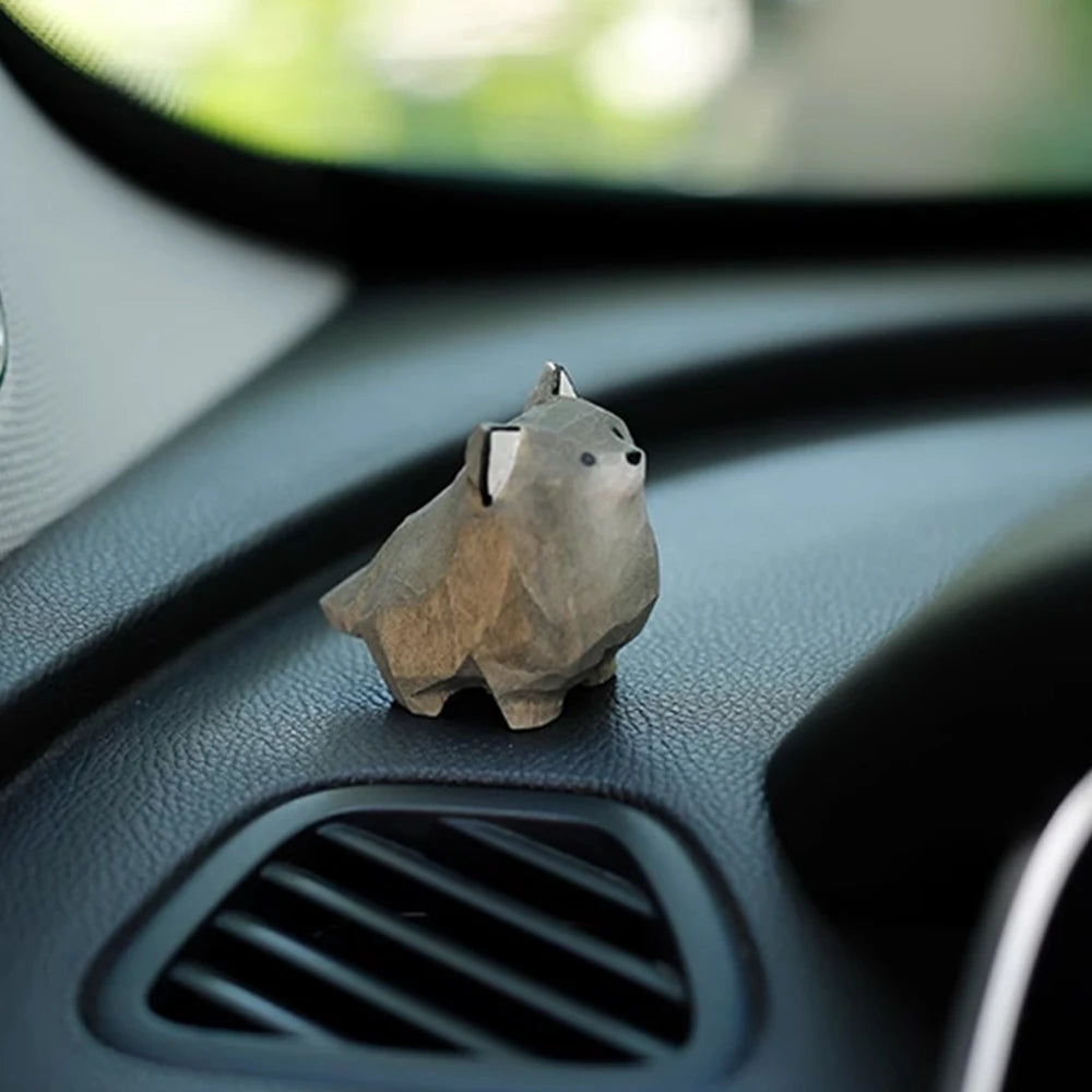 Handgeschnitzte Wolfskubus-Statue aus Holz für Ihre Heimdekoration