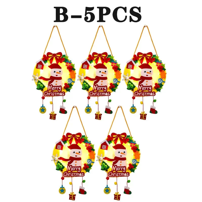 Weihnachtliches Filz Bastelset fuer kreative Dekoprojekte