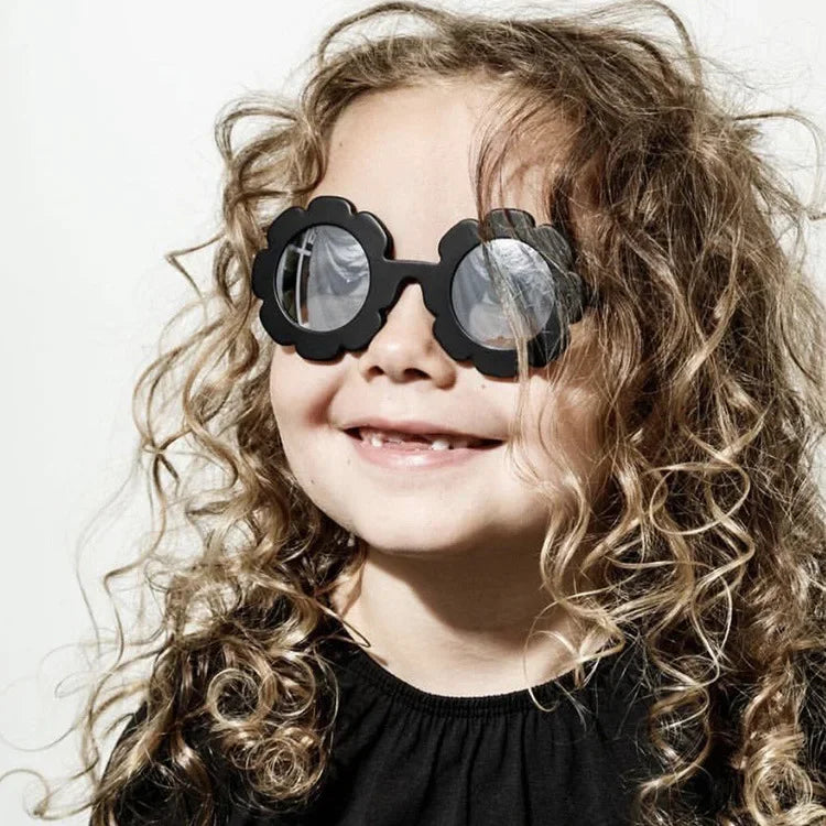 "Sonniger Schutz: Runde Sonnenblume Kinder Sonnenbrille mit UV400 für Kleinkinder"