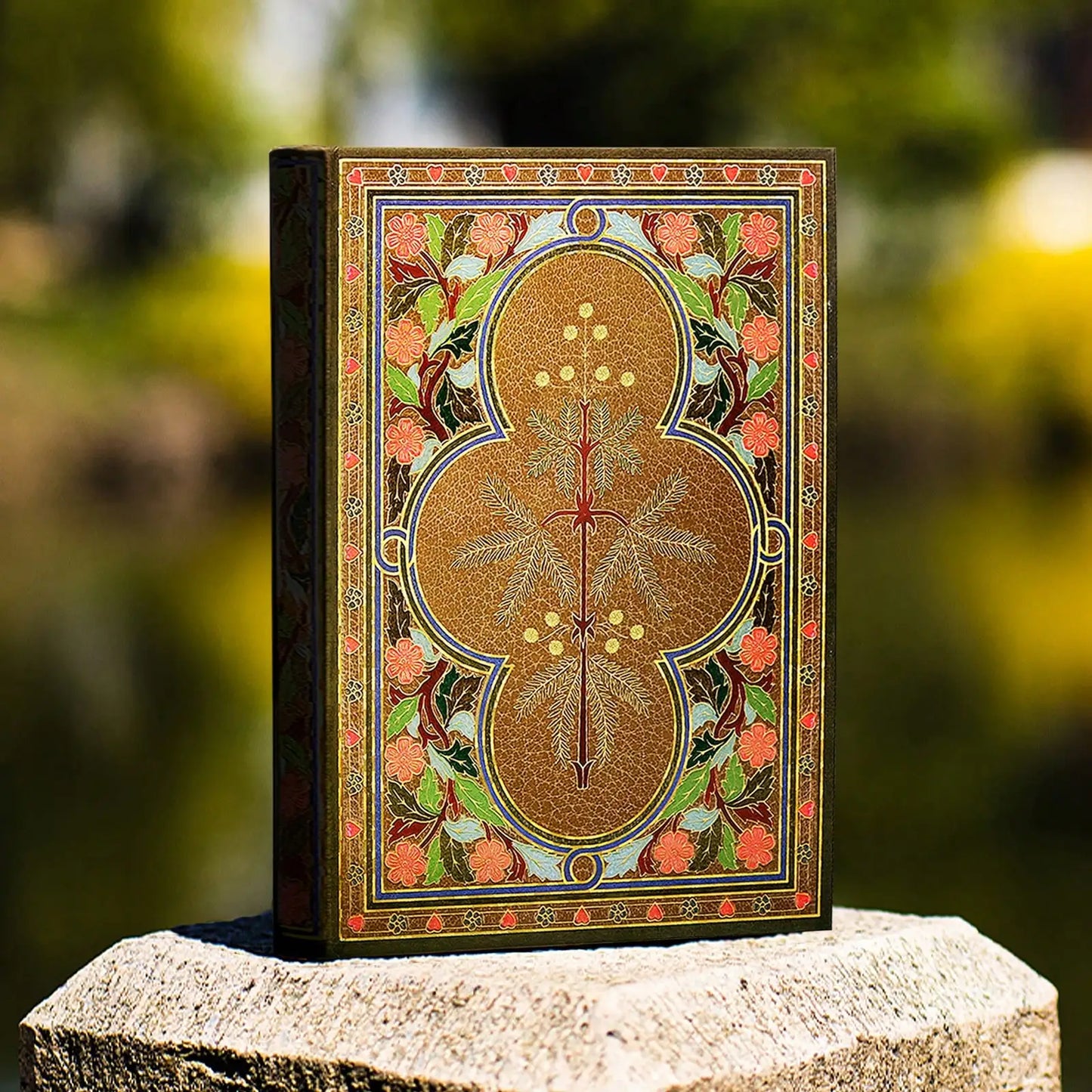 Elegantes A5 Hardcover Notizbuch mit stilvollem Blumenmotiv