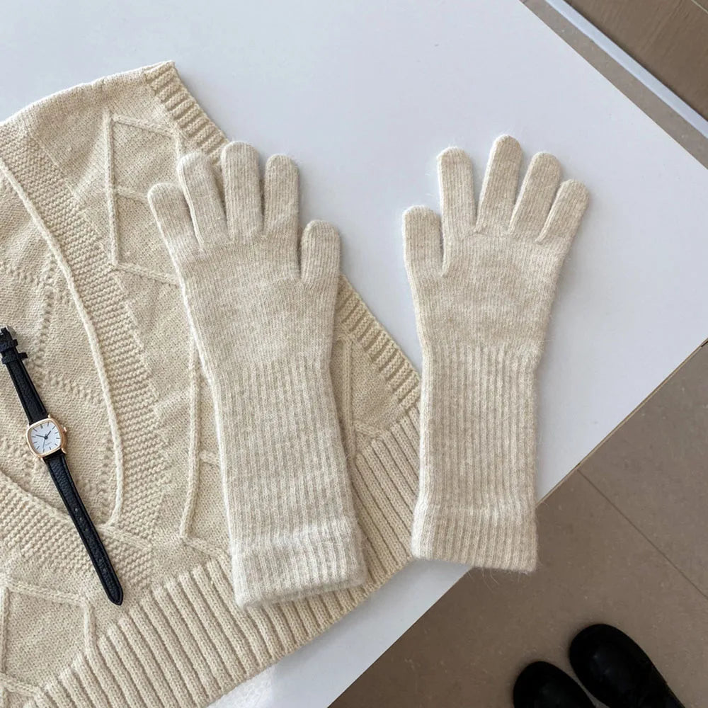 Lange warme Damen Handschuhe aus Kaninchenwolle für den Winter