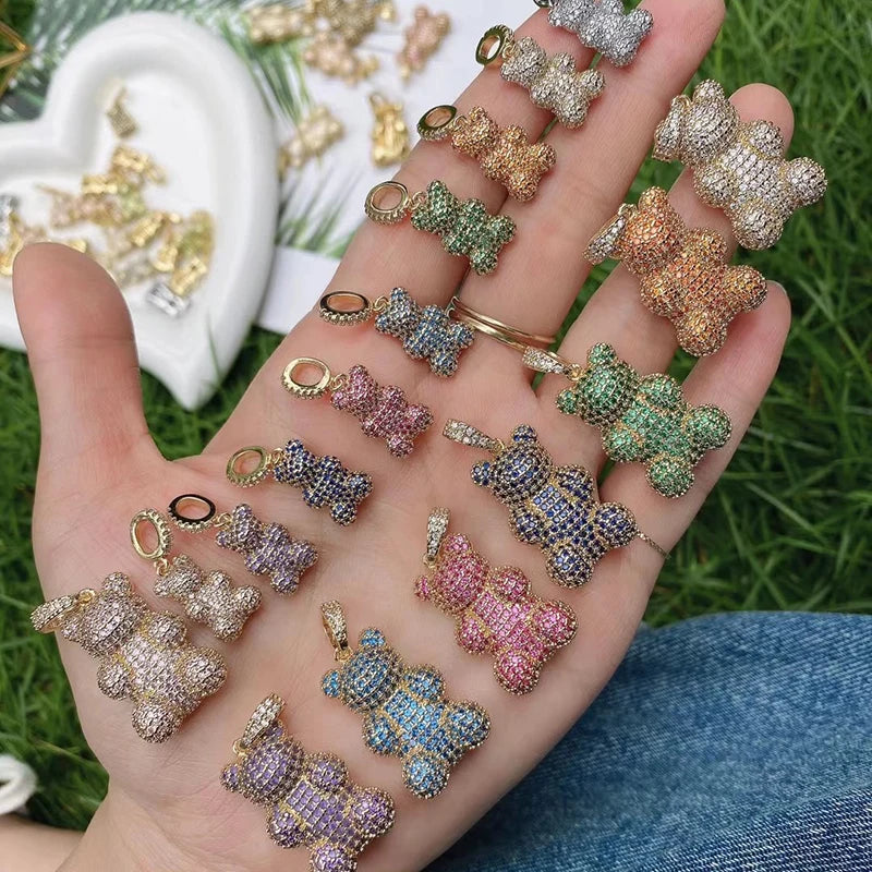 Luxuriöser feiner Regenbogen Zirkonia Charm Anhänger Bär Schmuck