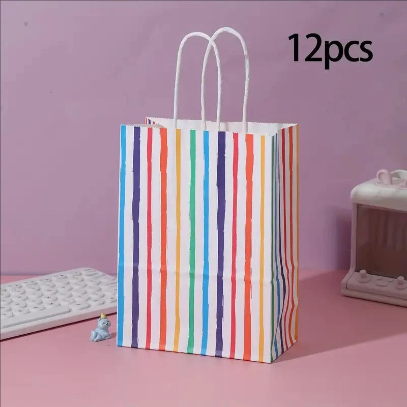 Bunte Kraftpapier Geschenktüten mit Griff für besondere Anlässe