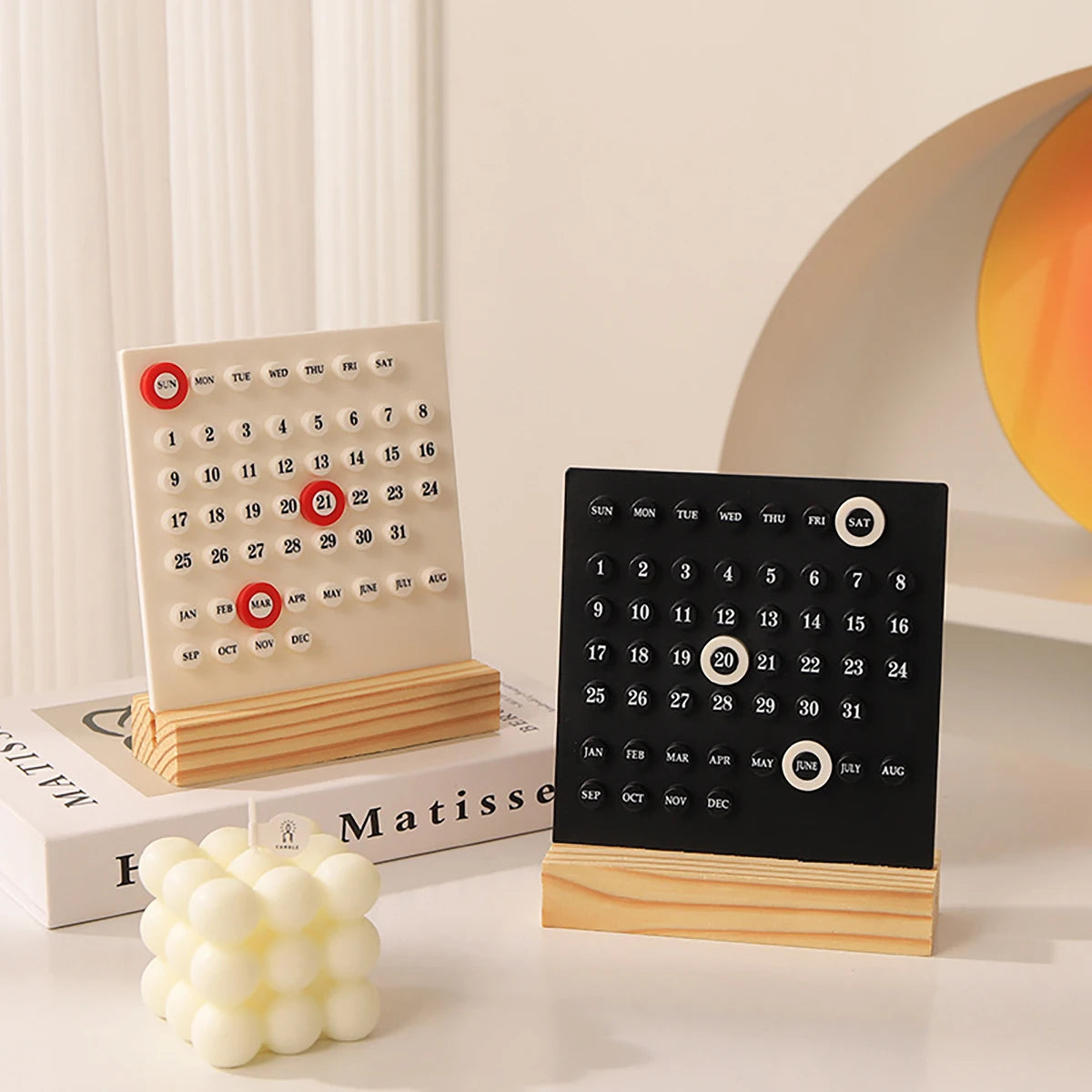 Nachhaltiger Holz-Kalender: Einstellbar für Woche, Monat - Datum, kompakt