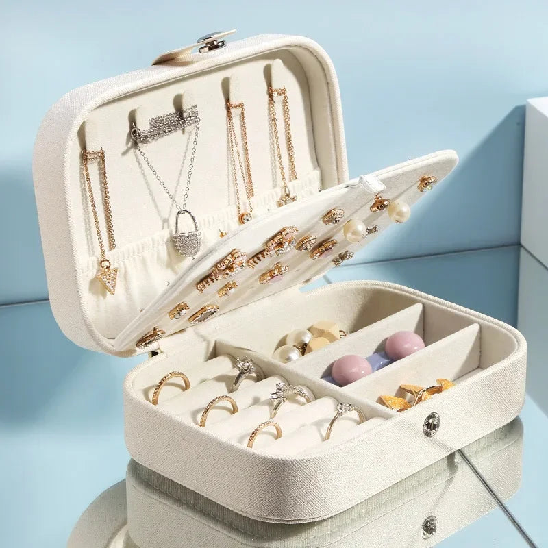 Tragbare Leder Schmuck Organizer für Reisen - Ringe, Ketten, Ohrringe sicher verstauen