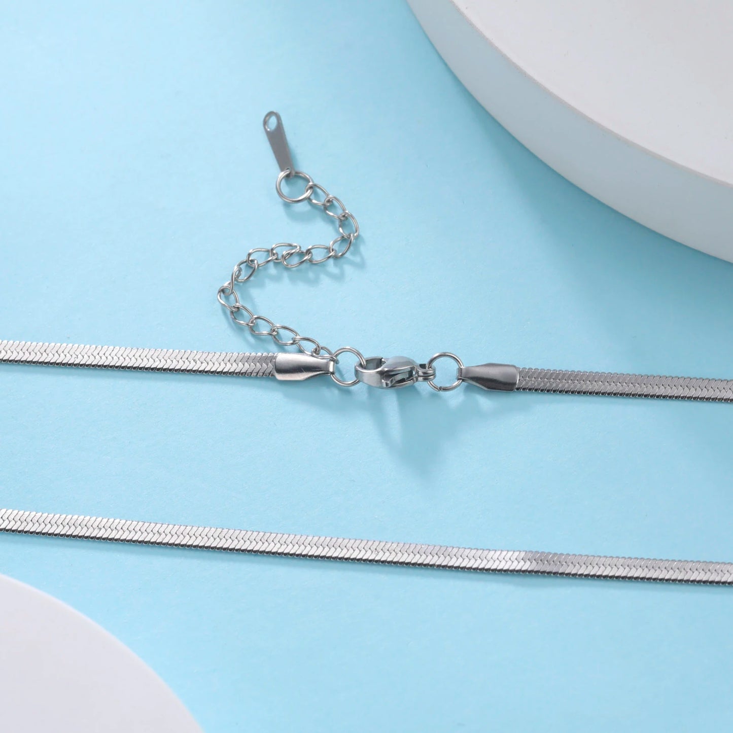 Elegante Edelstahl Schlangenkette für Damen und Herren in Goldfarbenem Design-Yabubest - Home & More