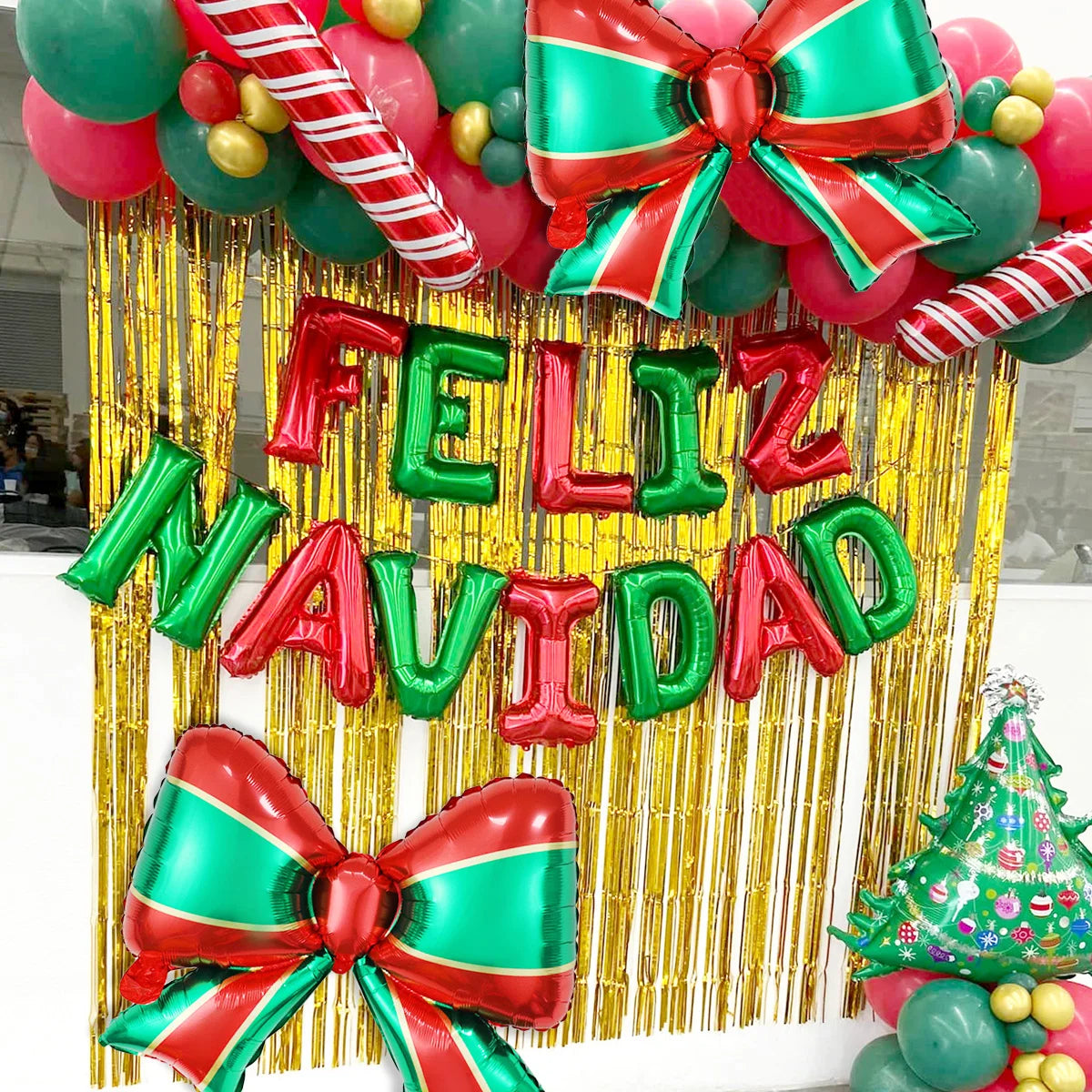 2/12/14-teiliges Weihnachts-Partyset mit roten und grünen Schleifenballons