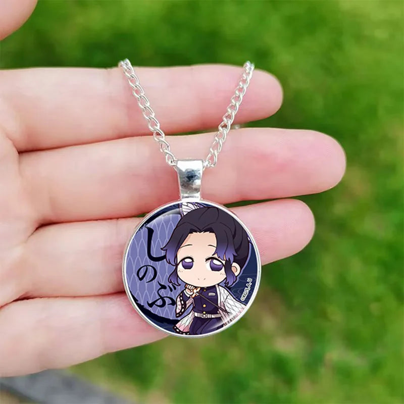 Anime Cosplay Halskette mit rundem Glas Anhänger für Fans und Sammler
