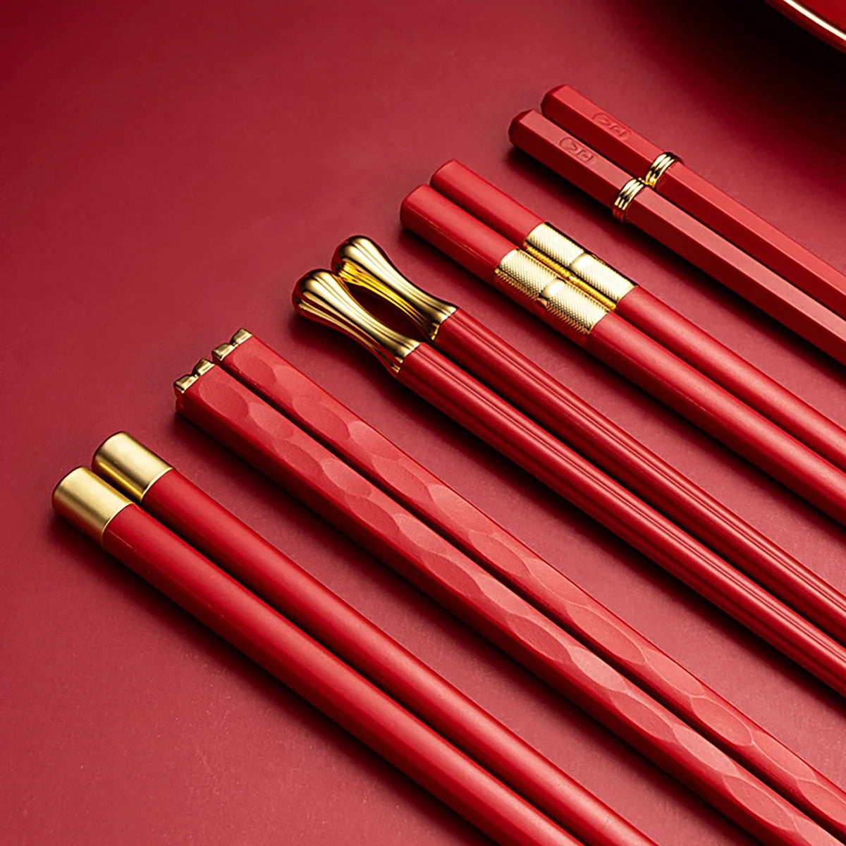 5 Paar wiederverwendbare schwarze Essstäbchen aus Metall für Sushi und Nudeln