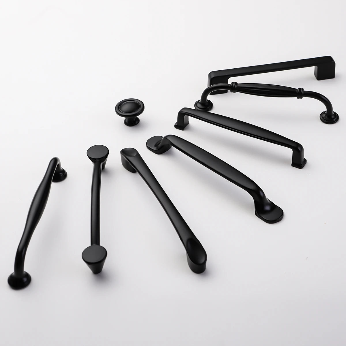 Moderne Schwarze Möbelgriffe Aluminium Schrank Schubladen Knöpfe versch. Lochabstände