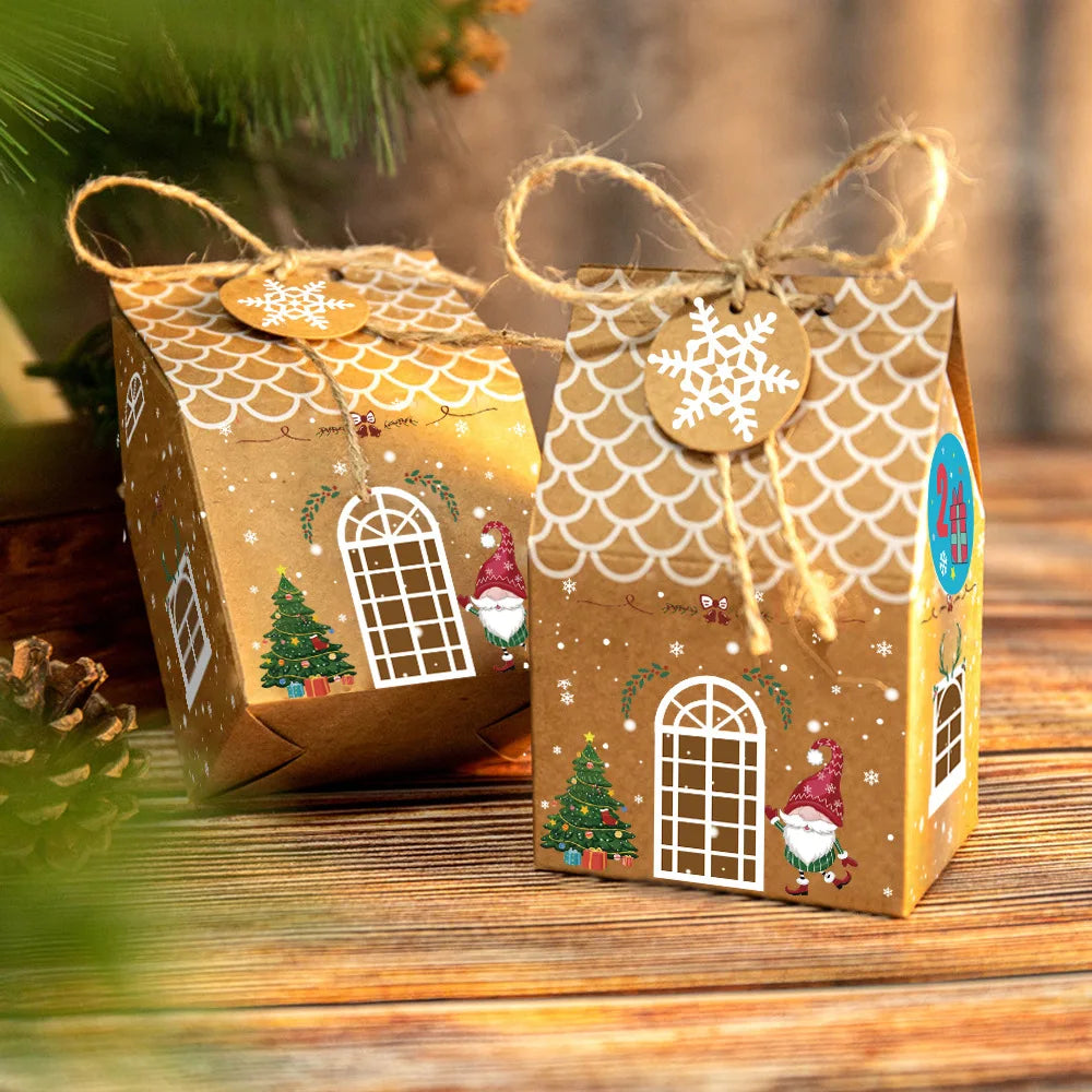 24 Geschenkboxen aus Kraftpapier mit Etiketten für Weihnachten