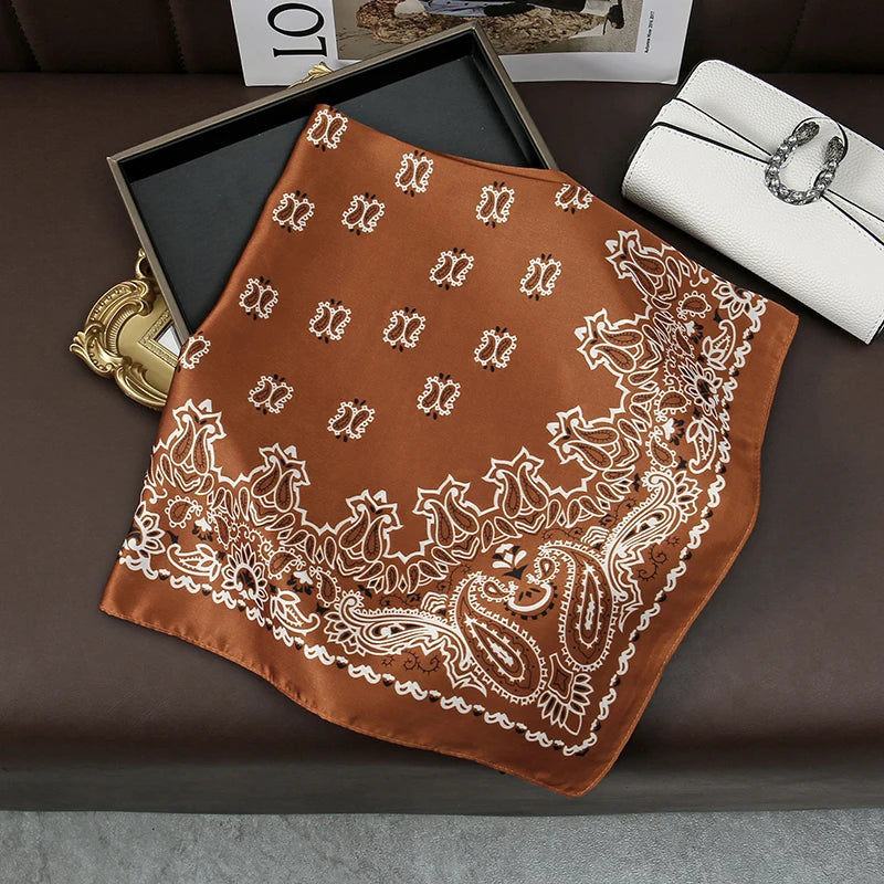 Modischer 70 x 70 cm Damenschal mit Paisley-Druck-Yabubest - Home & More