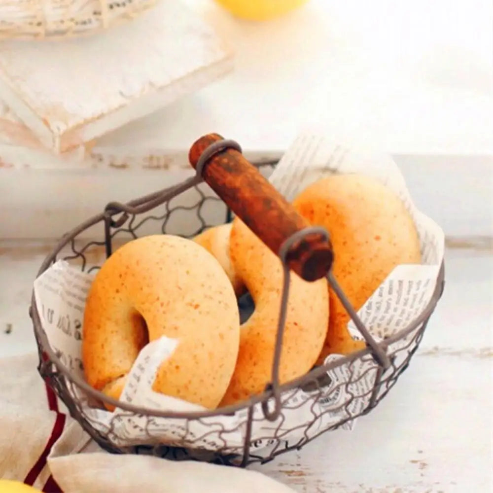 Praktischer Küchenkorb zur Aufbewahrung mit Holzgriff