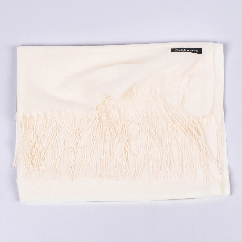 Weicher unifarbener Schal für Damen und Herren vielseitig kombinierbar