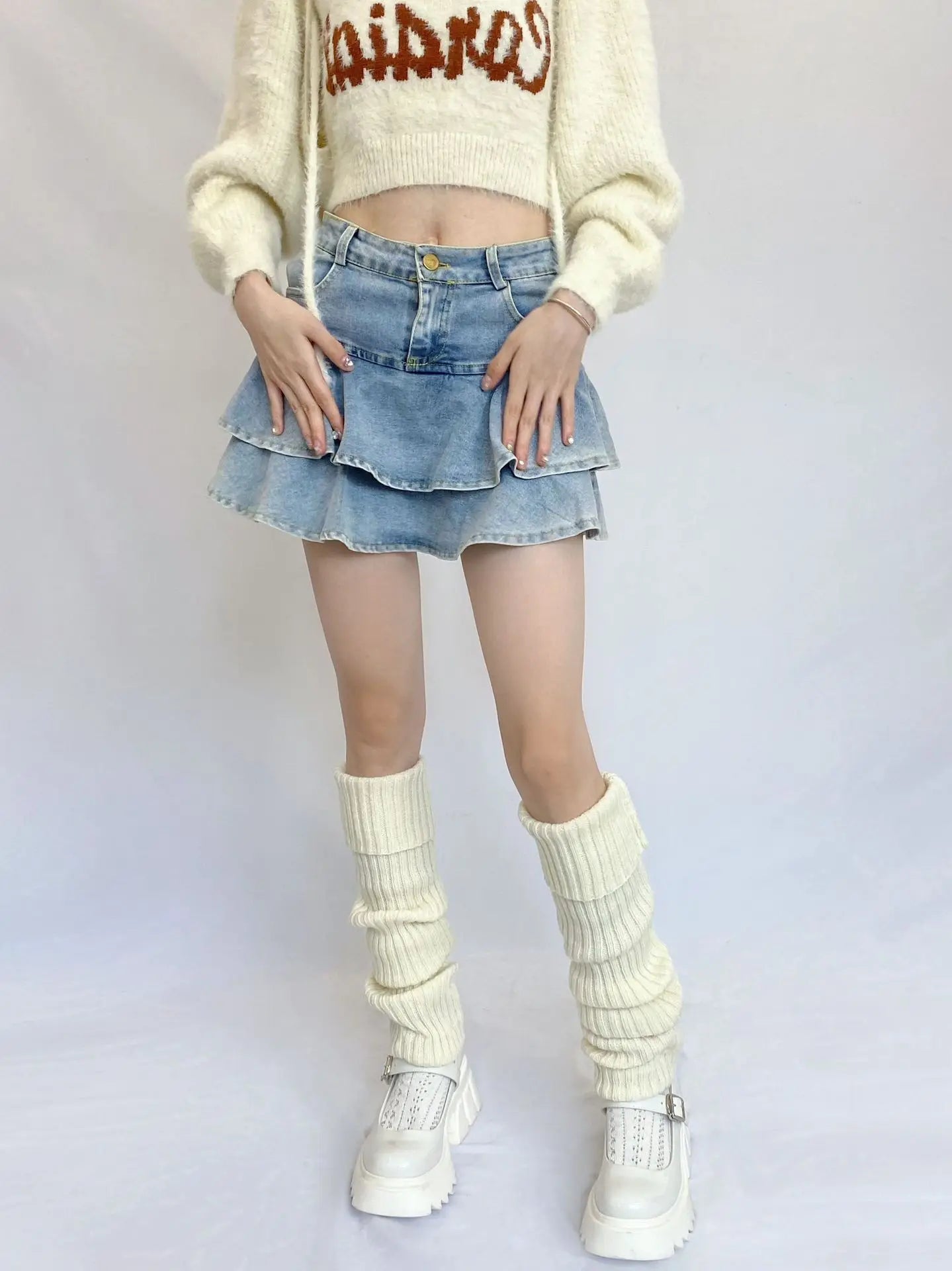 Warme gestrickte Beinwärmer und lange Beinsocken für Damen