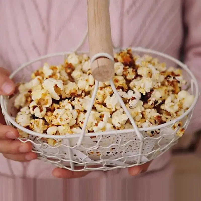 Praktischer Küchenkorb zur Aufbewahrung mit Holzgriff