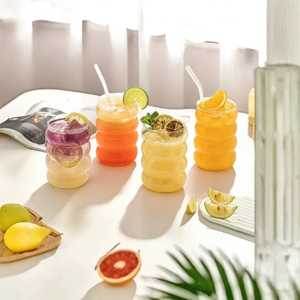 Set 4 kreative Glastassen mit Strohhalmen klar gerippt