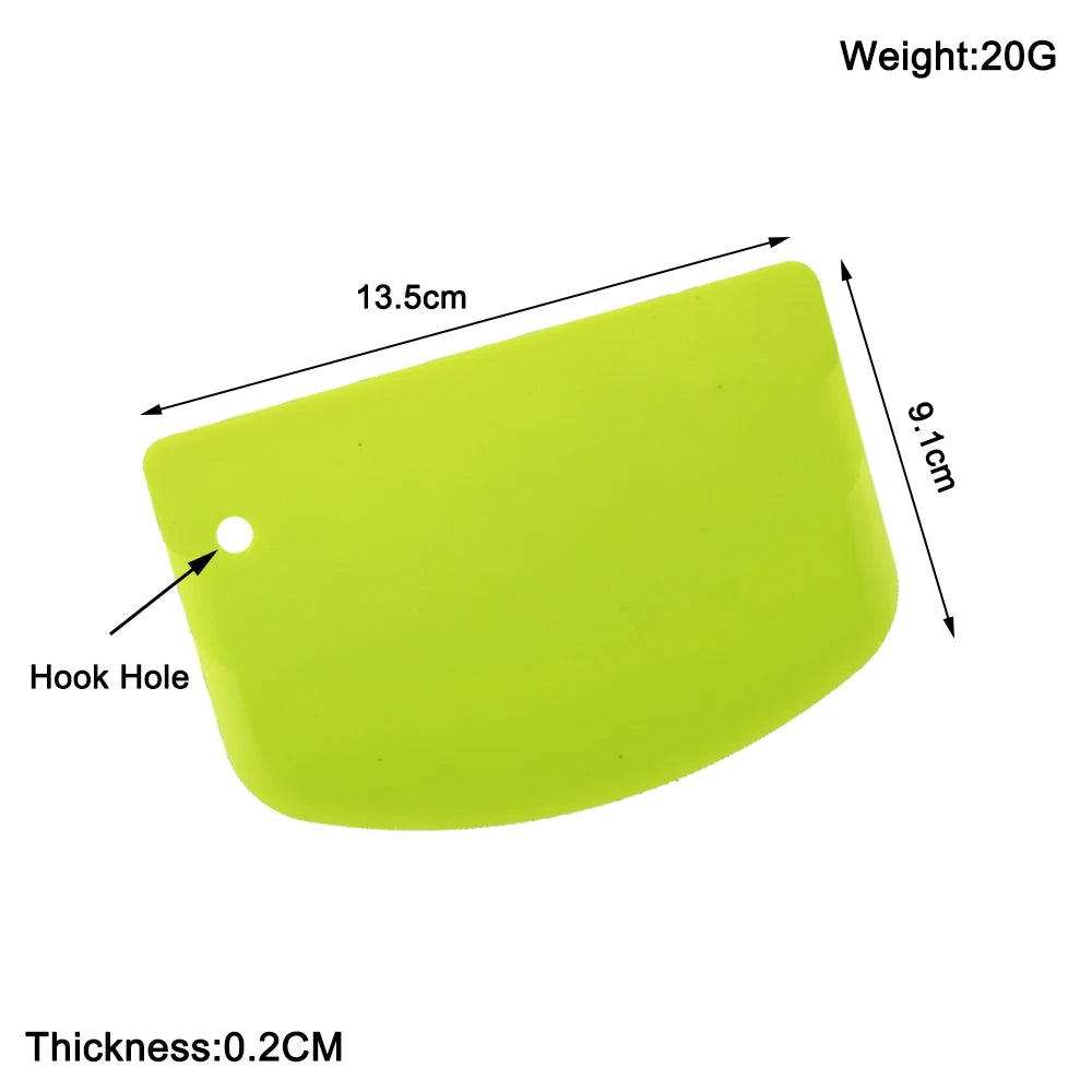 Vielseitiger Teigschaber aus Kunststoff für Backen und Küche