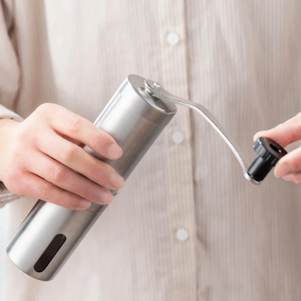 Manuelle Kaffeemühle aus Edelstahl mit Keramikmahlwerk