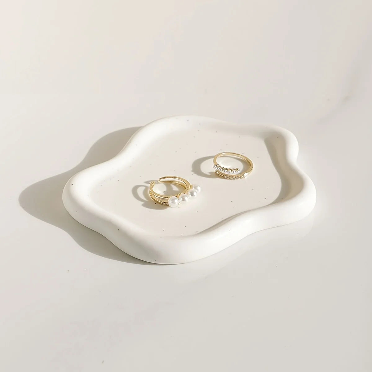 Keramik Schmucktablett Wolkenform als eleganter Organizer