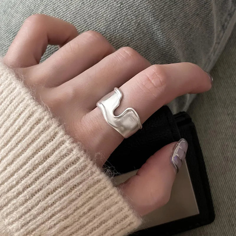 Verstellbarer Silberring mit hohlen Linien, stylischer Punk-Schmuck Unisex