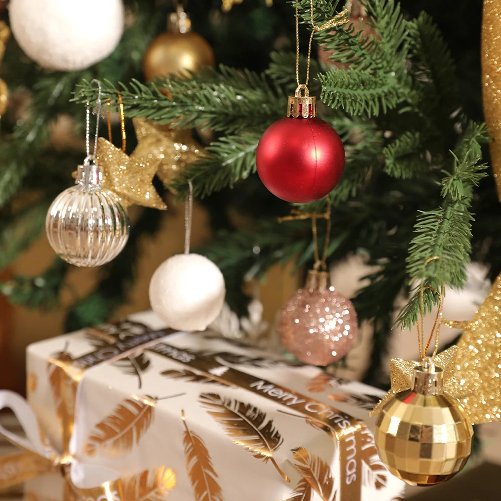 Festliche Weihnachtsbaumkugeln set für wohnraumdekoration