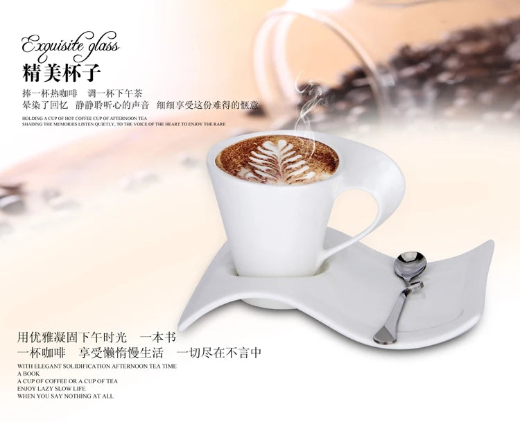 Espresso Tassen Set aus Keramik mit Löffel und Untersetzer