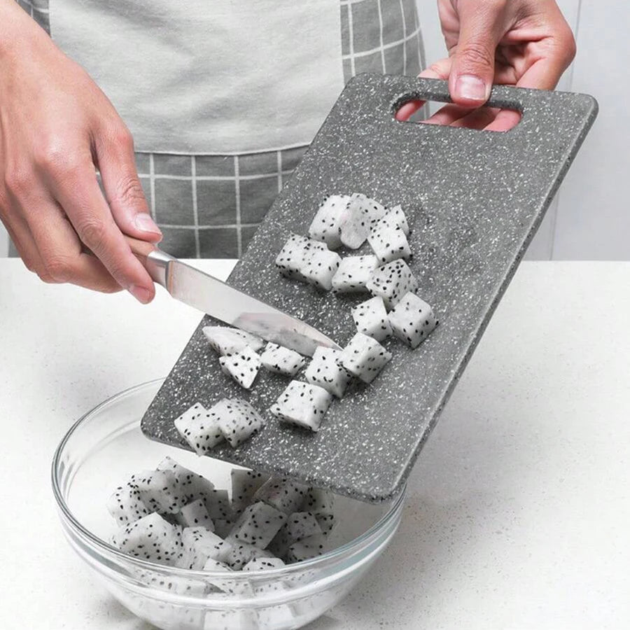 Antibakterielles Schneidebrett aus PP mit Marmormuster und spülmaschinenfest