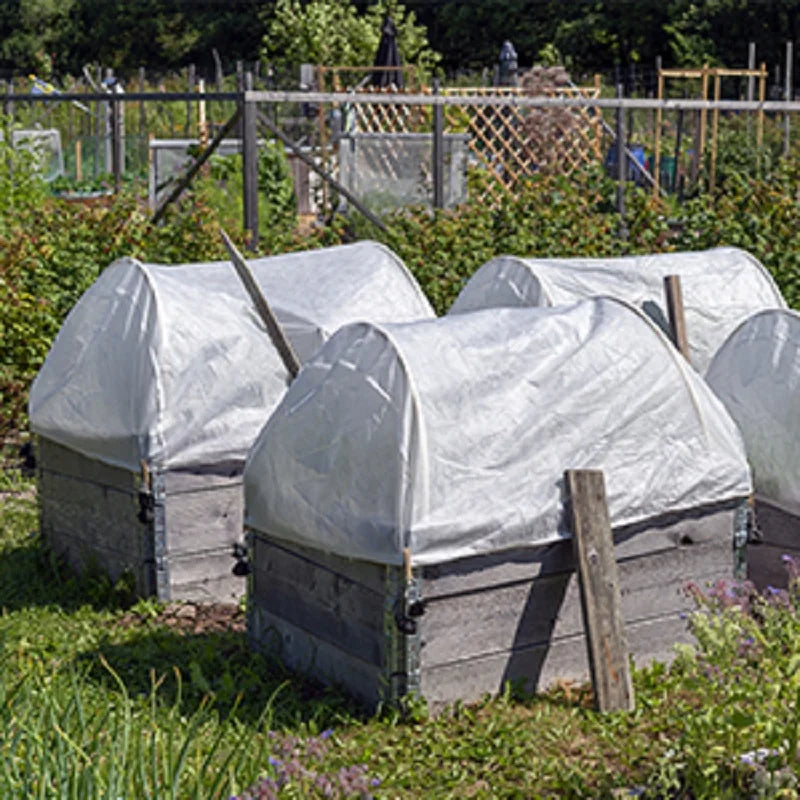 Gemüsenetz Vliesstoff für Frostschutz und Sonnenschutz im Garten