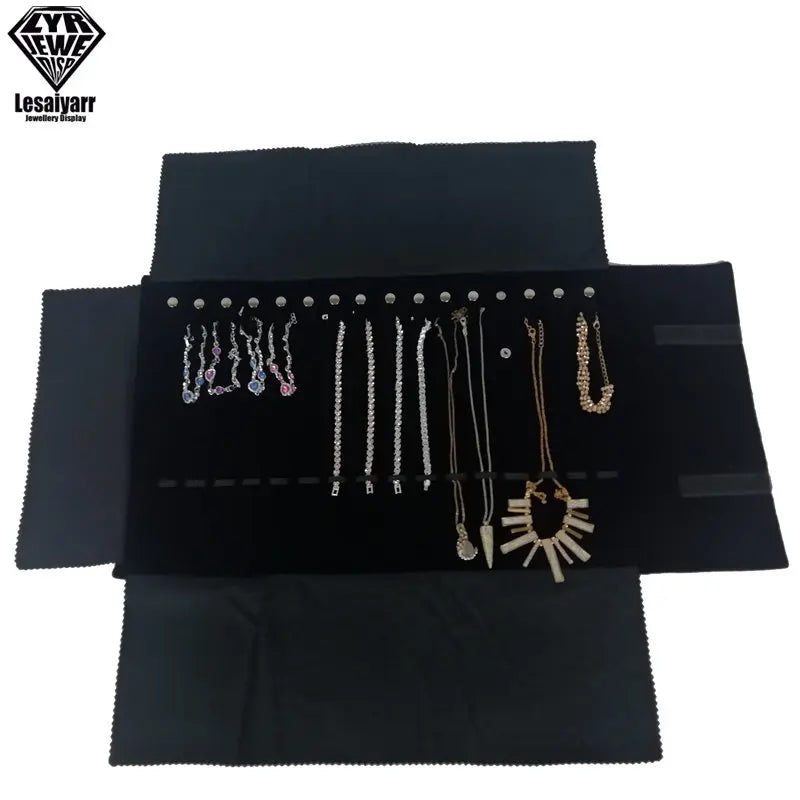 Praktische Samt Schmuckrolle für Ketten & Armbänder Reiseorganizer