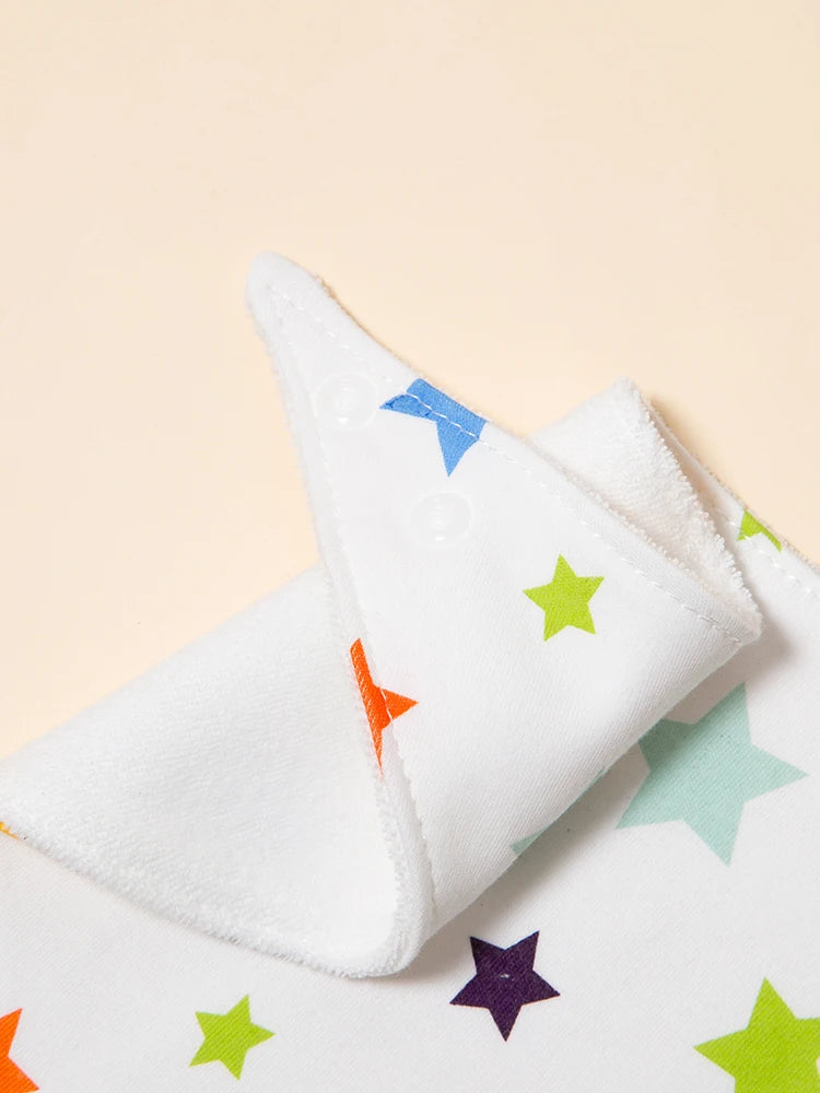 5er Set Baby Dreieckslätzchen mit bunten Cartoon-Motiven – weich - saugfähig