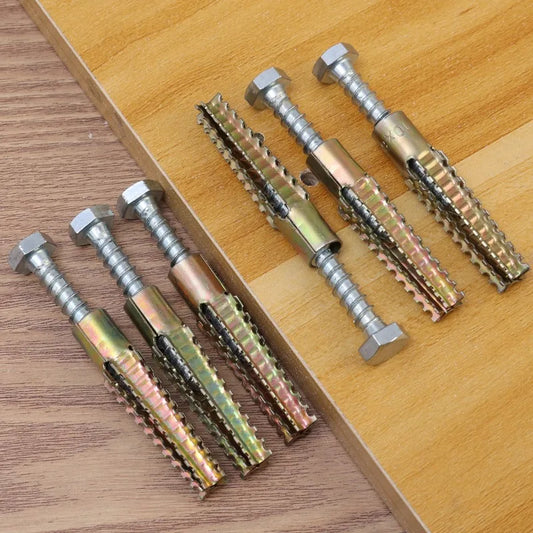 Robuster Metall Expansionsanker mit Selbstschneidschrauben Set