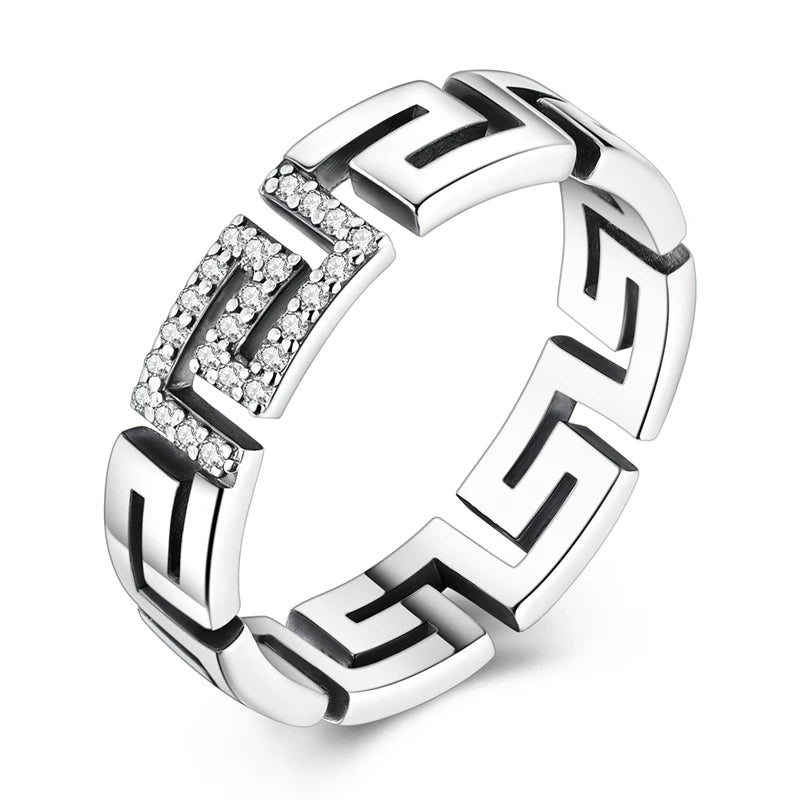 Funkelnder 925 Silber Ring mit Zirkon – Edle Designs für Frauen