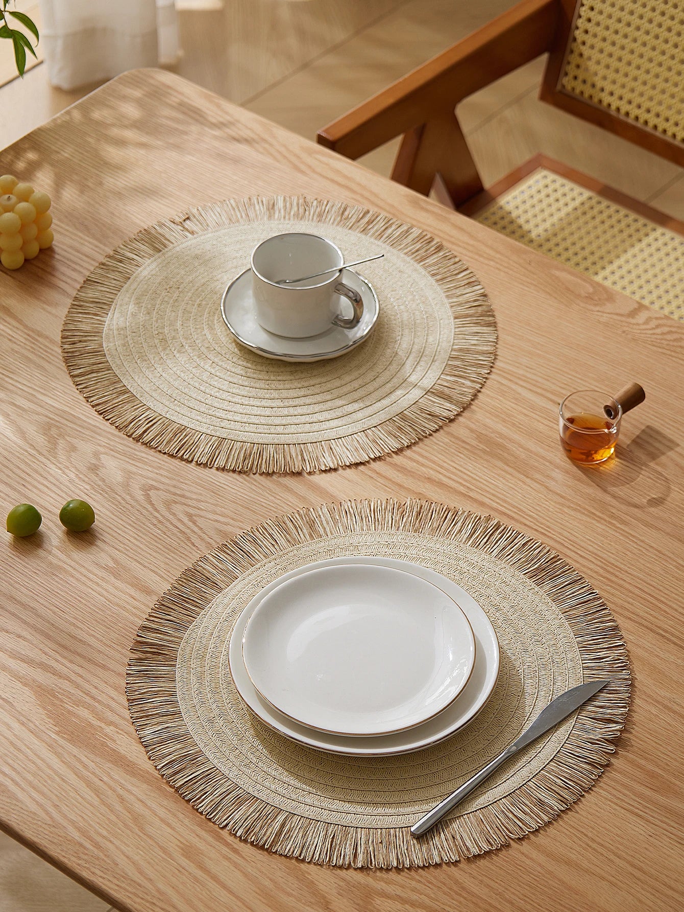 Rundes Tischset aus Papiergewebe im Nordic Stil – Beige Untersetzer