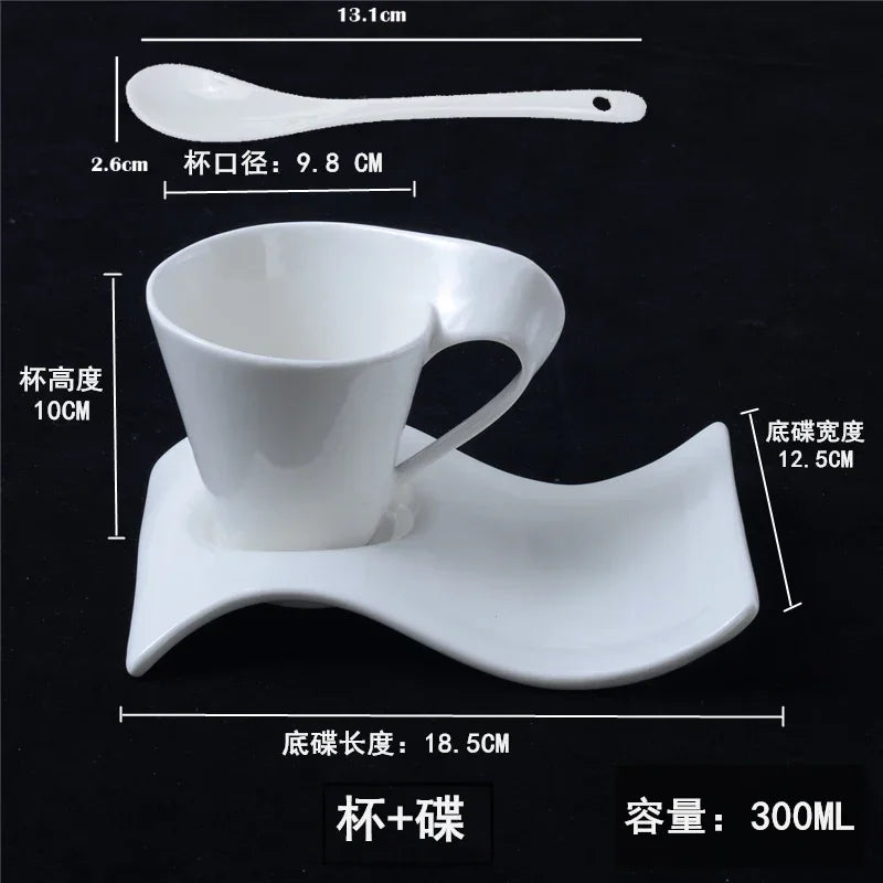 Espresso Tassen Set aus Keramik mit Löffel und Untersetzer