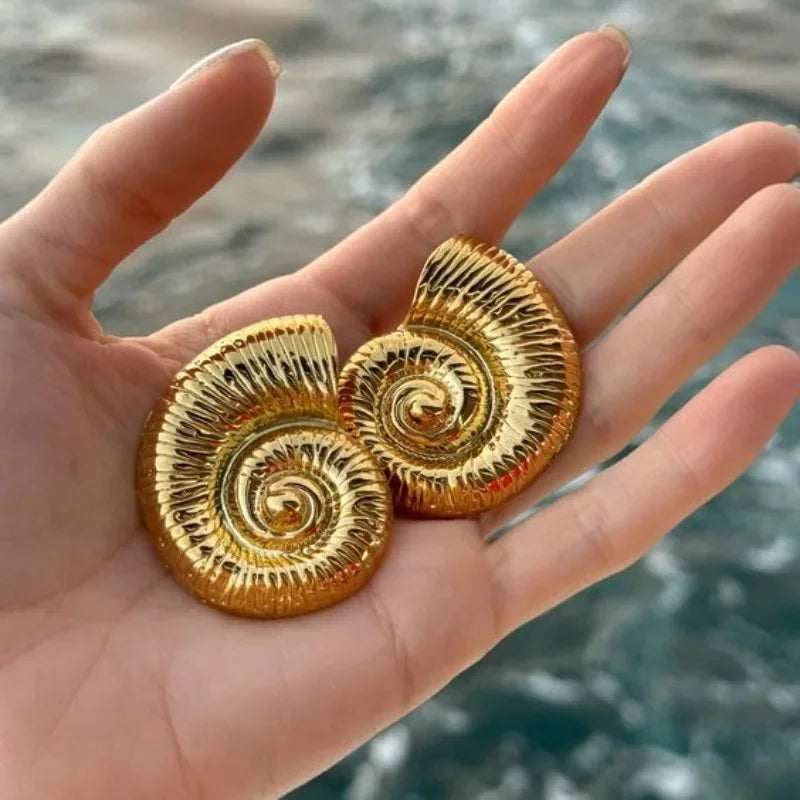 Dicke Edelstahl Muschel Ohrstecker Bolzen mit 18K Vergoldung