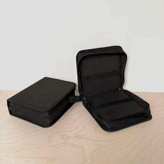 Vielseitiges Stiftetui mit 120 Fächern für Ordnung und Kreativität