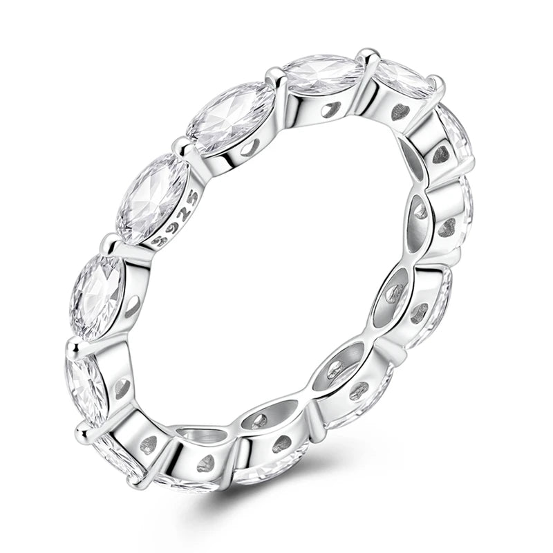 Funkelnder 925 Silber Ring mit Zirkon – Edle Designs für Frauen