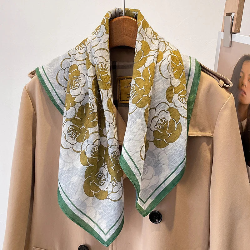 Vielseitiges Halstuch mit Druckmuster für Damen und alle Jahreszeiten