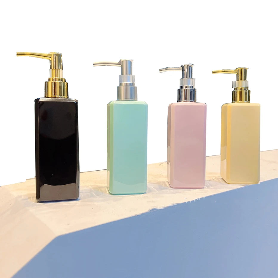250ml Quadratischer Seifenspender für Bad & Küche – Kunststoff Nachfüllflasche