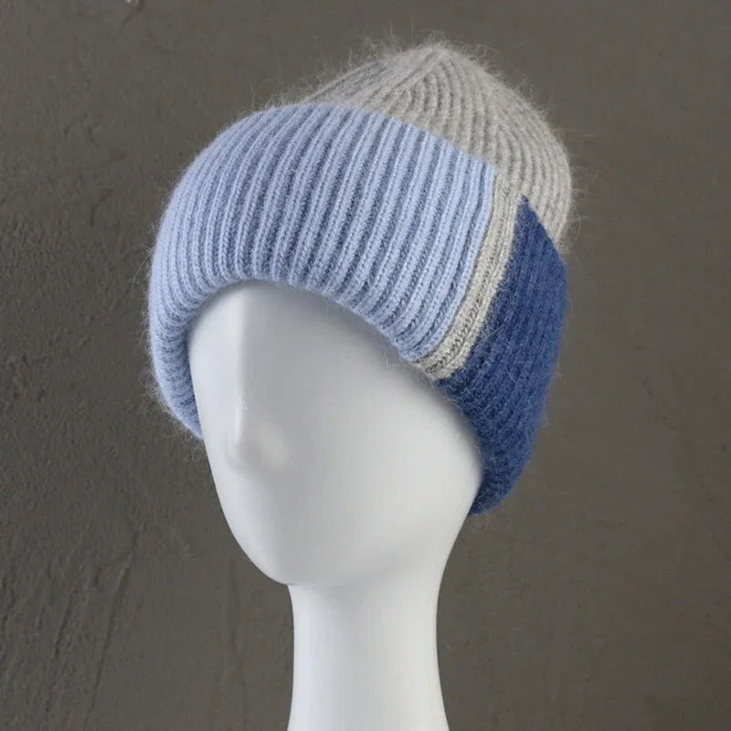 Weiche warme Damen Wintermütze aus Kaninchenwolle gestrickt