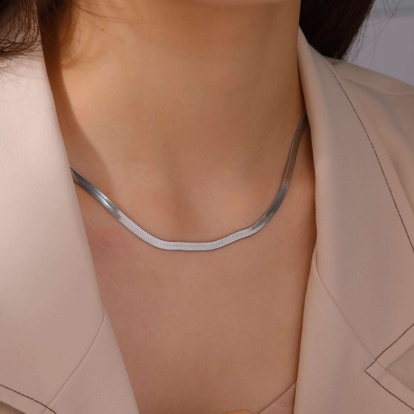 Elegante Edelstahl Schlangenkette für Damen und Herren in Goldfarbenem Design-Yabubest - Home & More