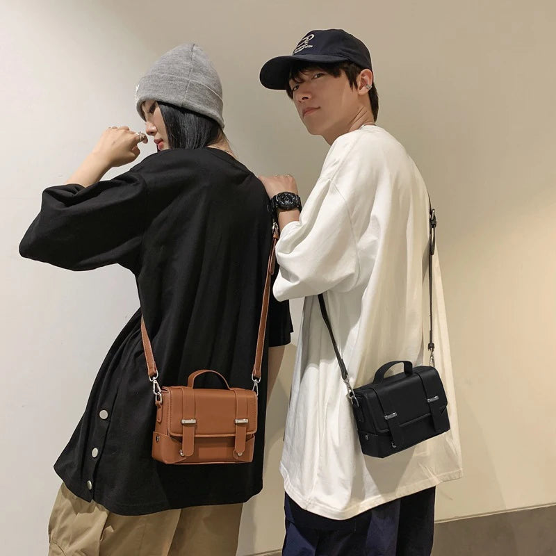 Elegante PU Leder Umhängetasche für Männer im Flip Stil