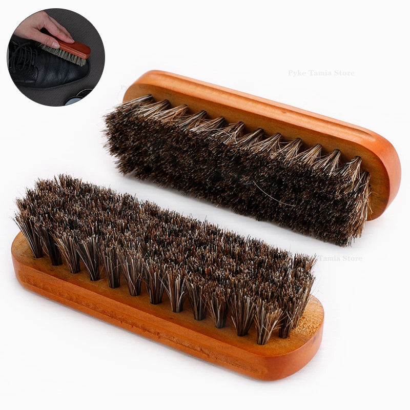 Hochwertige Schuhbürste mit massivem Holzgriff und Pferdehaar