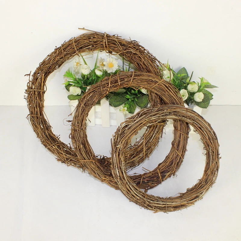Rattan Kranz für florale DIY Dekorationen und festliche Anlässe