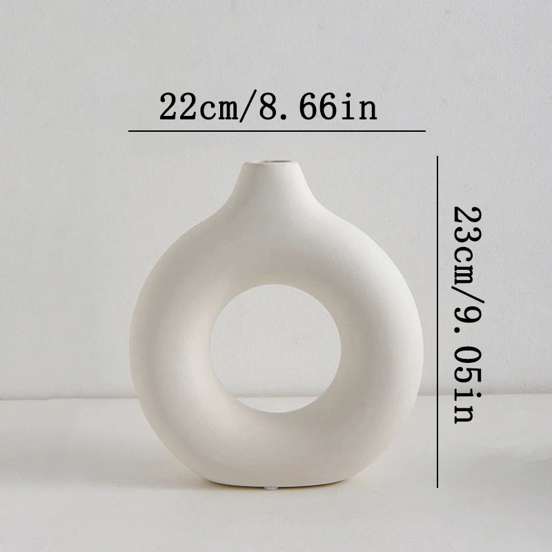 Weiße Kunststoff Vase Dekorative Blumenvase für Wohn- und Tischdekoration
