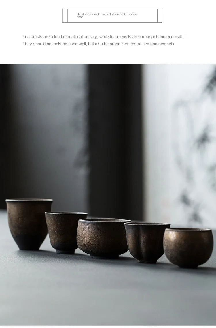 Handgemachte Keramik Teetasse mit Retro Vergoldung