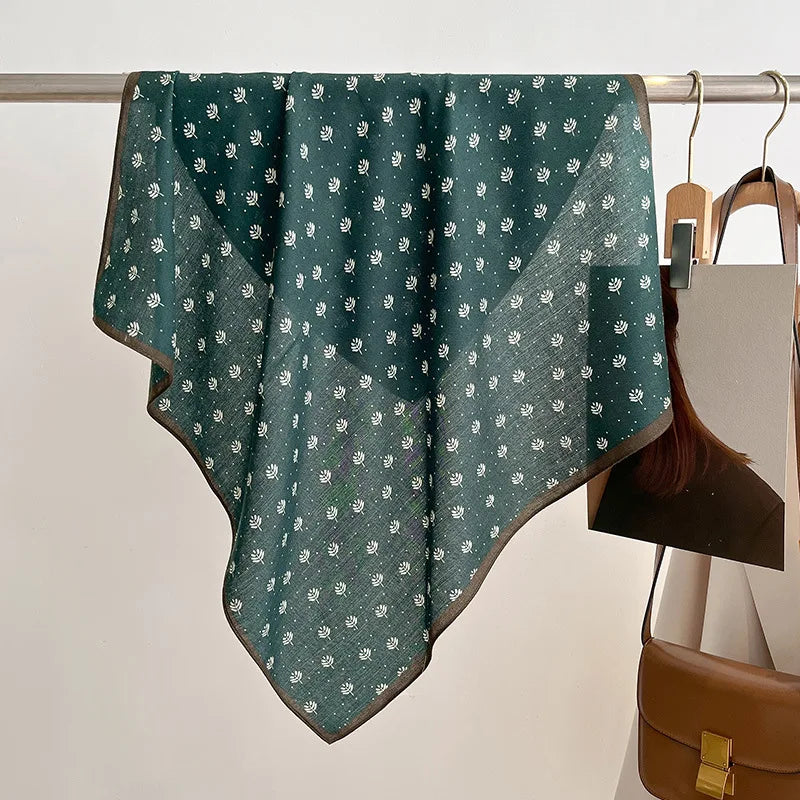 Vielseitiges Halstuch mit Druckmuster für Damen und alle Jahreszeiten