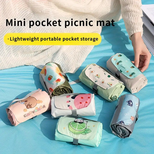 Wasserdichte faltbare Picknickmatte im praktischen Taschenformat